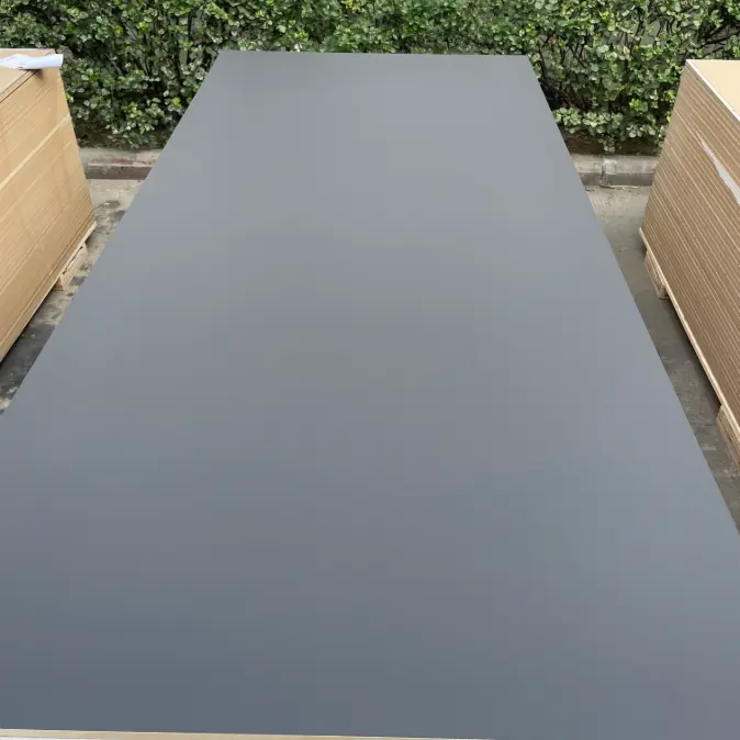 MDF-plaat met acryllaag