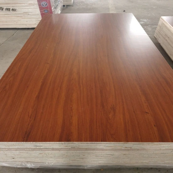 Gekleurd melaminebord
